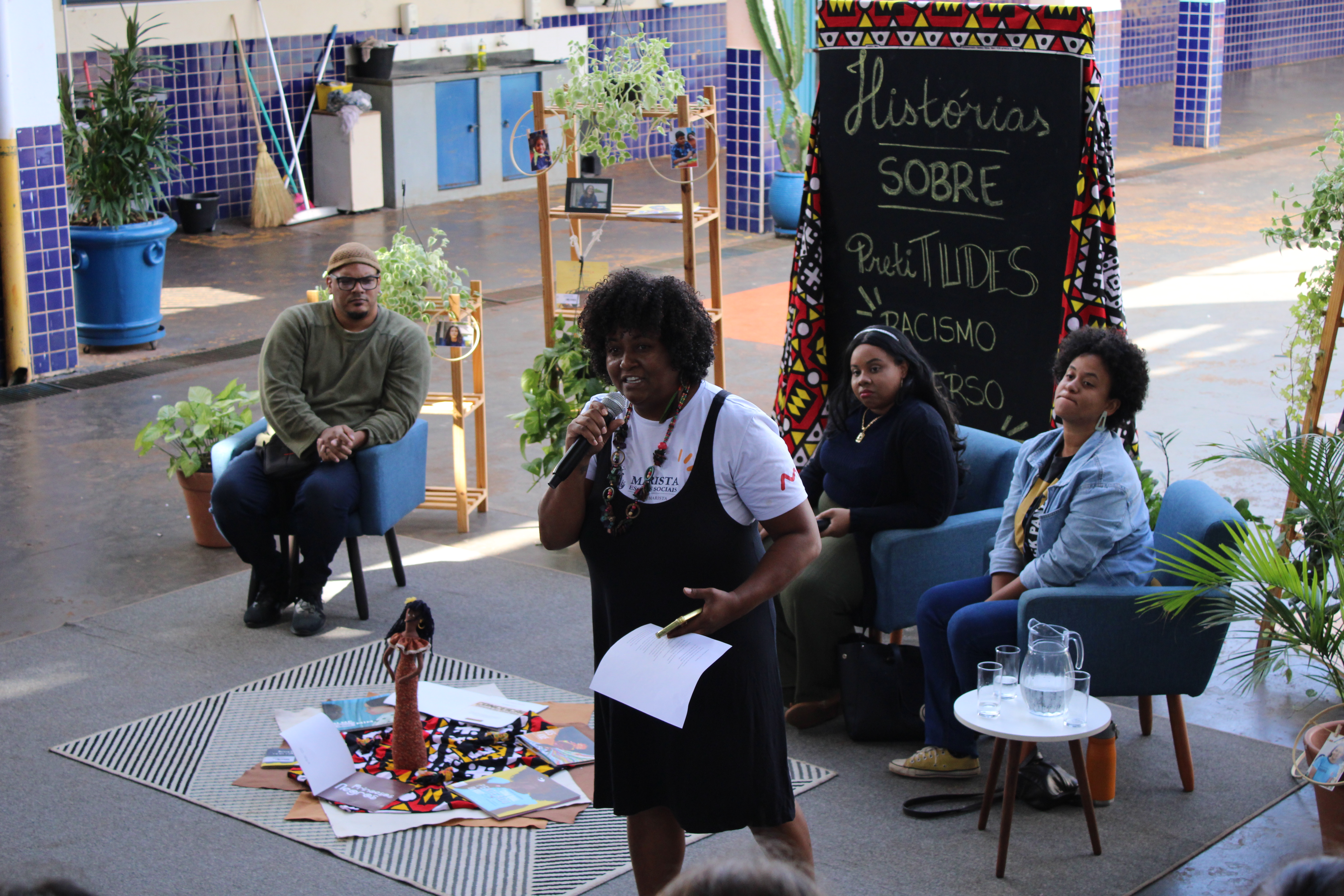 Projeto Pretitudes promove debate sobre o mito do “racismo reverso”